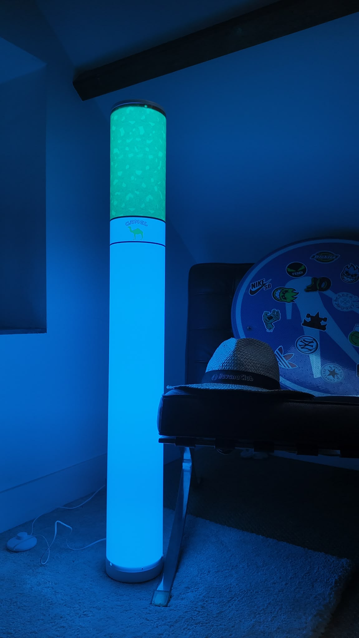Camel Blue Lamp – detailfoto 2 van de LED-vloerlamp