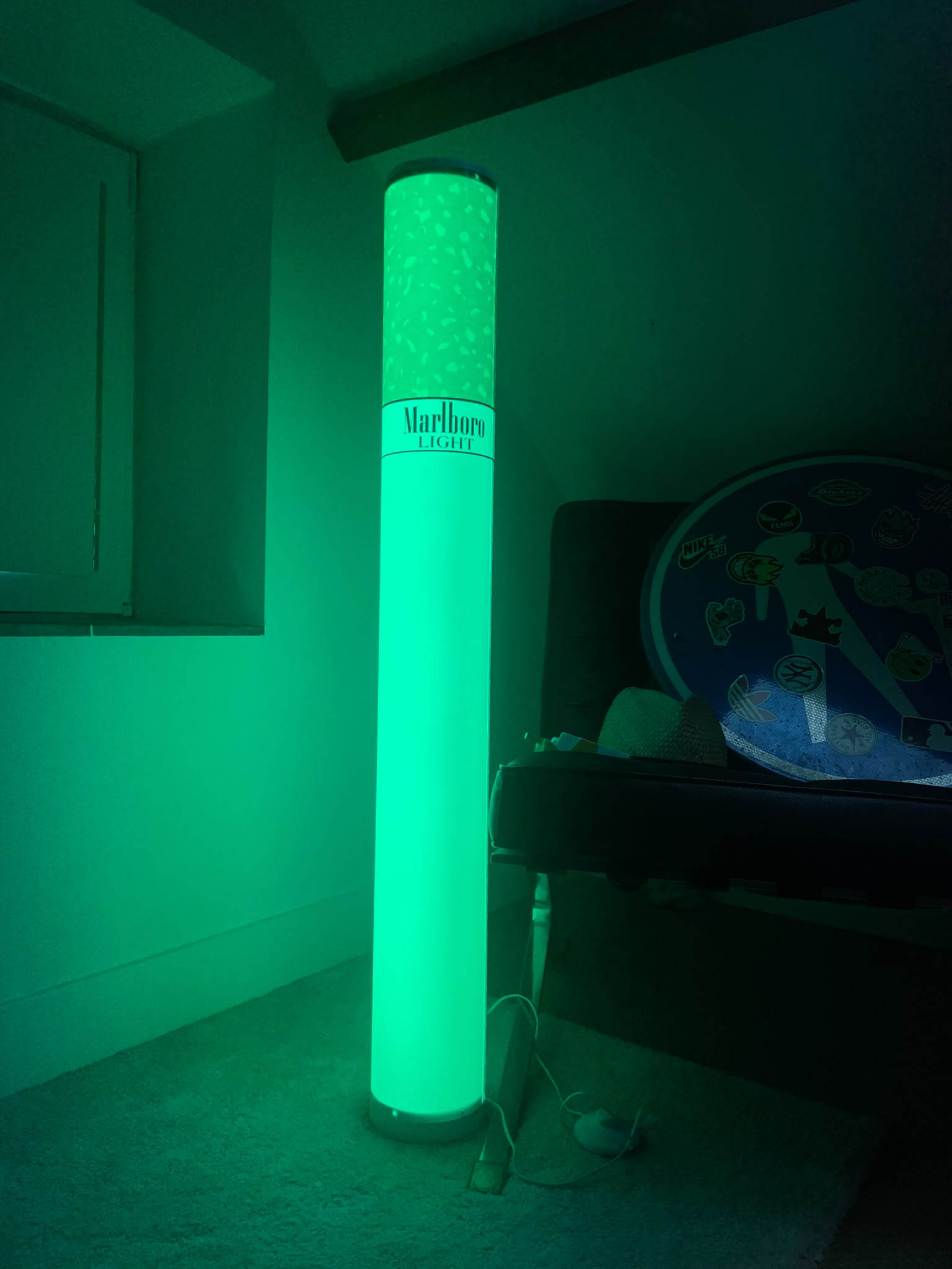 Marlboro Light Lamp – foto de detalle 4 de la lámpara LED de pie